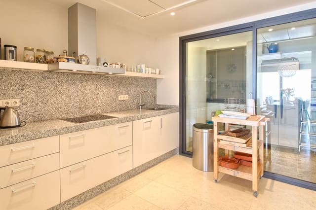 3 slaapkamer Penthouse te koop in Marbella met zwembad garage - € 975.000 (Ref: 10001384)