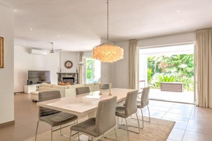 4 camera da letto Villa in vendita in Marbella con piscina garage - 1.399.000 € (Rif: 10001385)