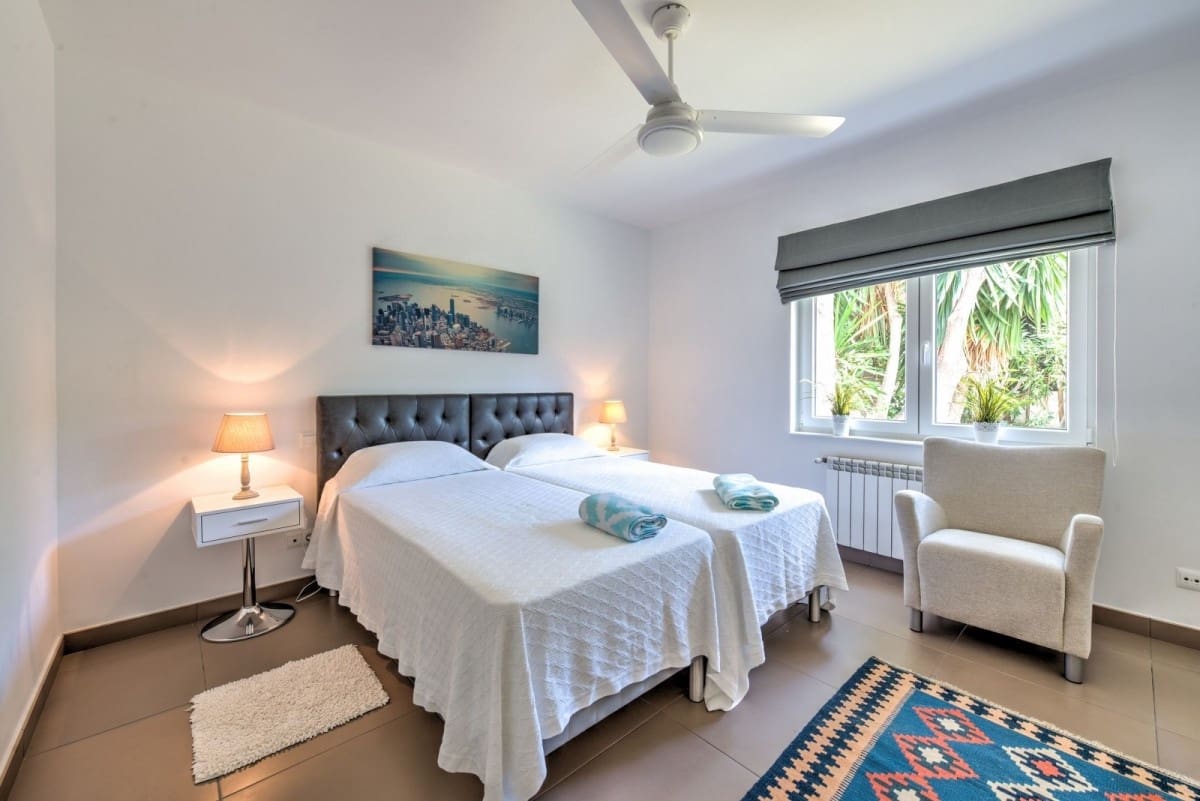 4 camera da letto Villa in vendita in Marbella con piscina garage - 1.399.000 € (Rif: 10001385)