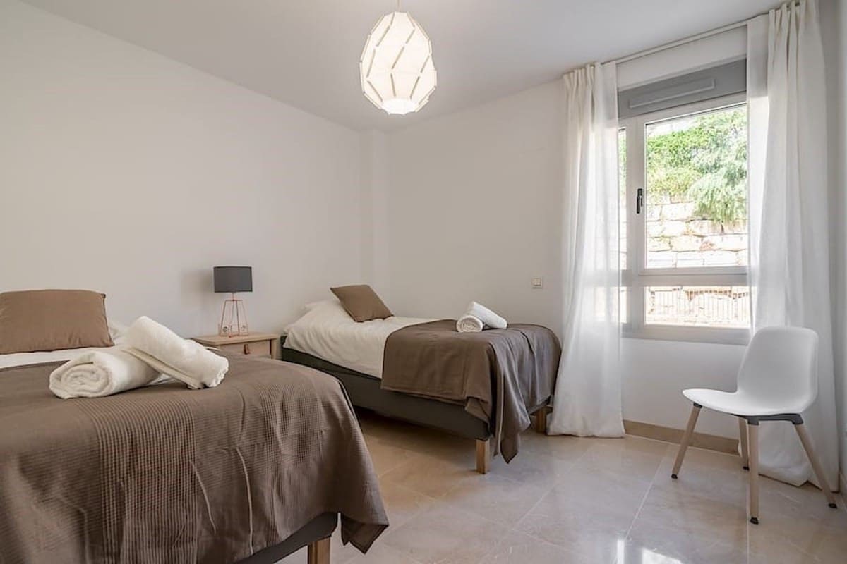 3 sovrum Lägenhet till salu i Benahavis med pool garage - 520 000 € (Ref: 10001387)