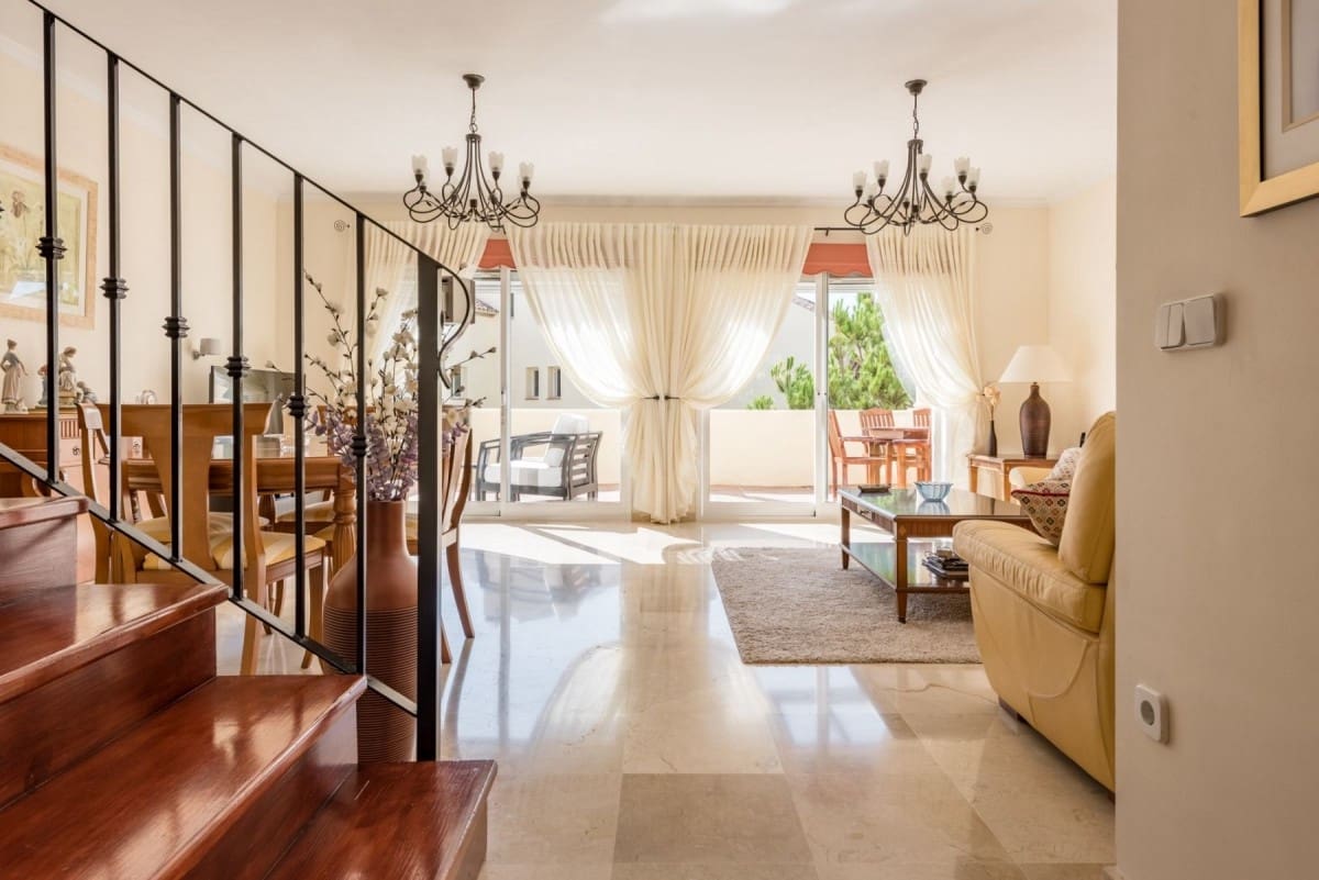 3 slaapkamer Huis te koop in Marbella met zwembad garage - € 365.000 (Ref: 10001388)