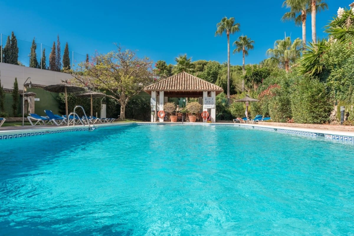 3 slaapkamer Huis te koop in Marbella met zwembad garage - € 365.000 (Ref: 10001388)