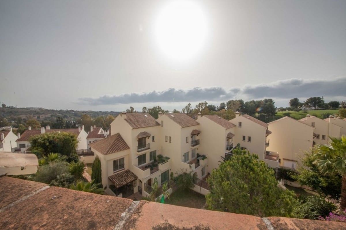3 slaapkamer Huis te koop in Marbella met zwembad garage - € 365.000 (Ref: 10001388)
