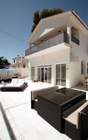 4 soveværelse Villa til salg i Marbella med swimmingpool garage - € 995.000 (Ref: 10001390)