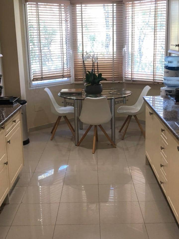 Apartamento de 3 habitaciones en Marbella en venta con piscina garaje - 970.000 € (Ref: 10001395)