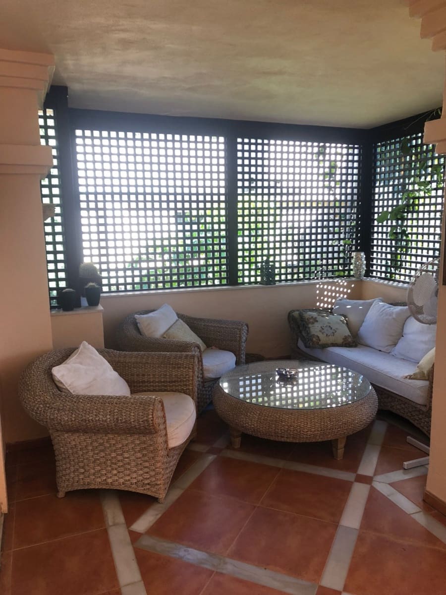 Apartamento de 3 habitaciones en Marbella en venta con piscina garaje - 970.000 € (Ref: 10001395)