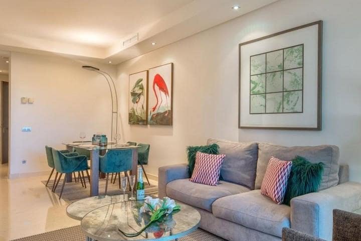 Apartamento de 2 habitaciones en Benahavís en venta con piscina garaje - 350.000 € (Ref: 10001396)