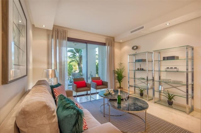 Apartamento de 2 habitaciones en Benahavís en venta con piscina garaje - 350.000 € (Ref: 10001396)