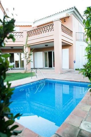 Casa de 3 habitaciones en Casares en venta con piscina garaje - 699.000 € (Ref: 10001397)