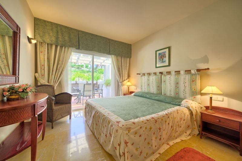 3 sovrum Takvåning till salu i Marbella med pool garage - 743 000 € (Ref: 10001400)