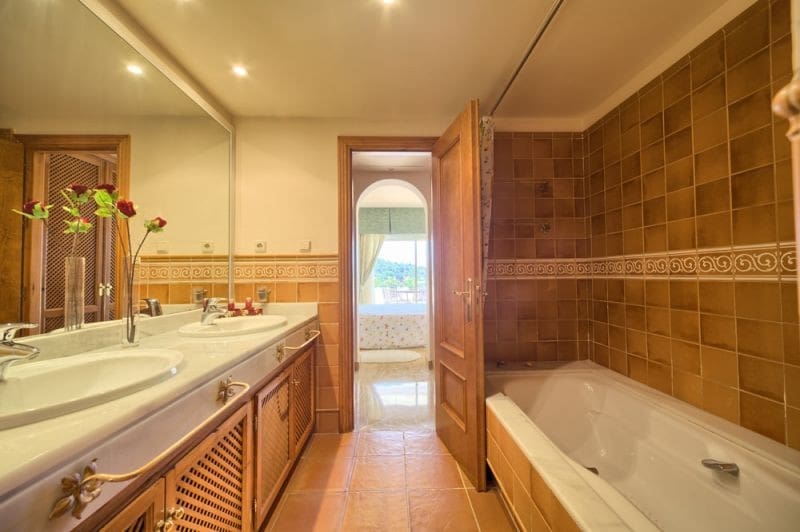 3 sovrum Takvåning till salu i Marbella med pool garage - 743 000 € (Ref: 10001400)