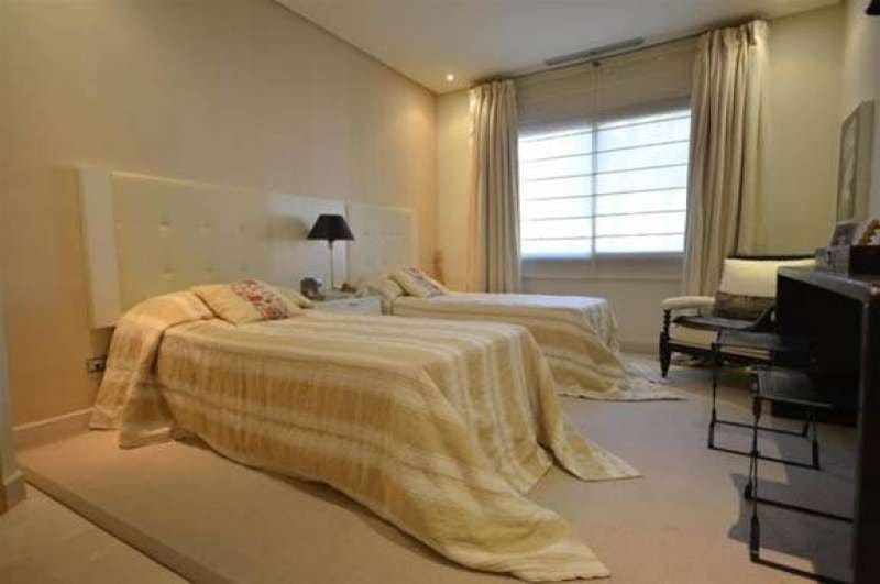 Apartamento de 3 habitaciones en Golden Mile en venta con piscina garaje - 799.000 € (Ref: 10001403)