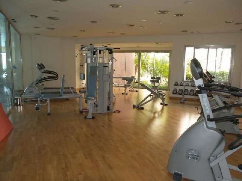 Apartamento de 3 habitaciones en Golden Mile en venta con piscina garaje - 799.000 € (Ref: 10001403)
