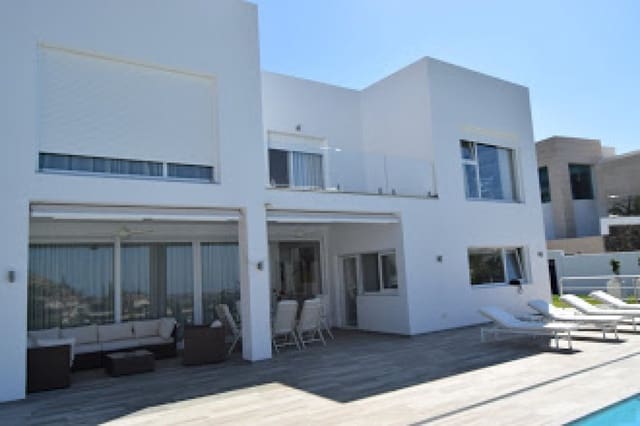 4 quarto Moradia para venda em Marbella com piscina - 1 925 000 € (Ref: 10001404)