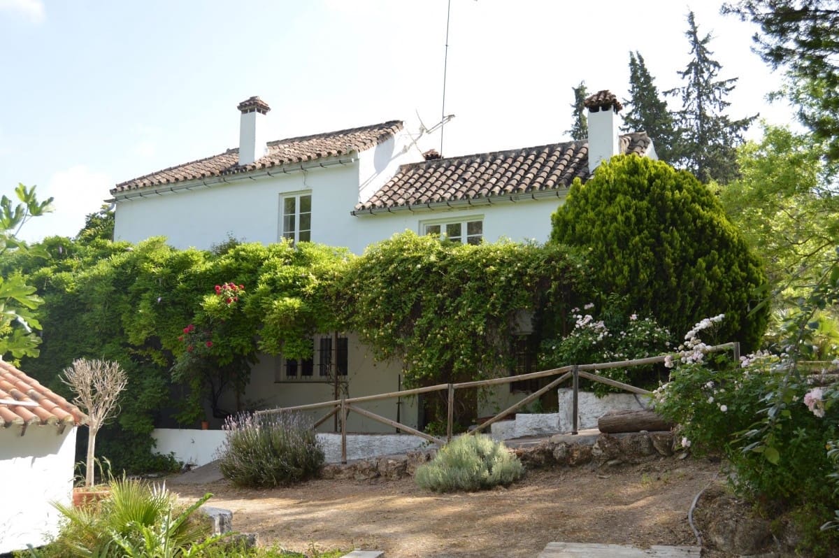 5 makuuhuone Maalaistalo myytävänä paikassa Marbella mukana uima-altaan - 720 000 € (Ref: 10001405)