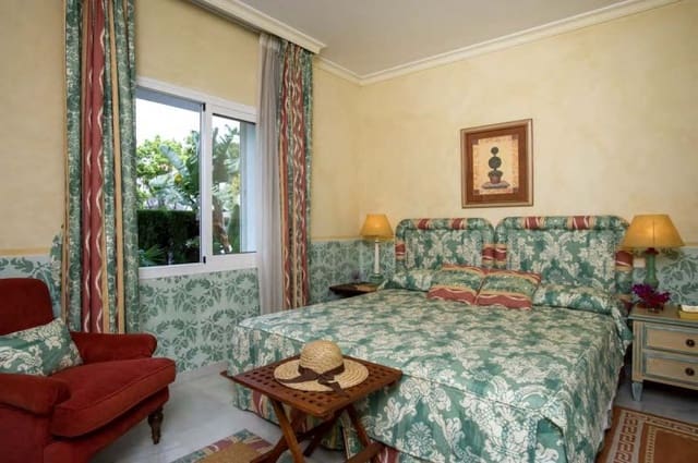 3 quarto Apartamento para venda em Marbella com piscina garagem - 770 000 € (Ref: 10001410)