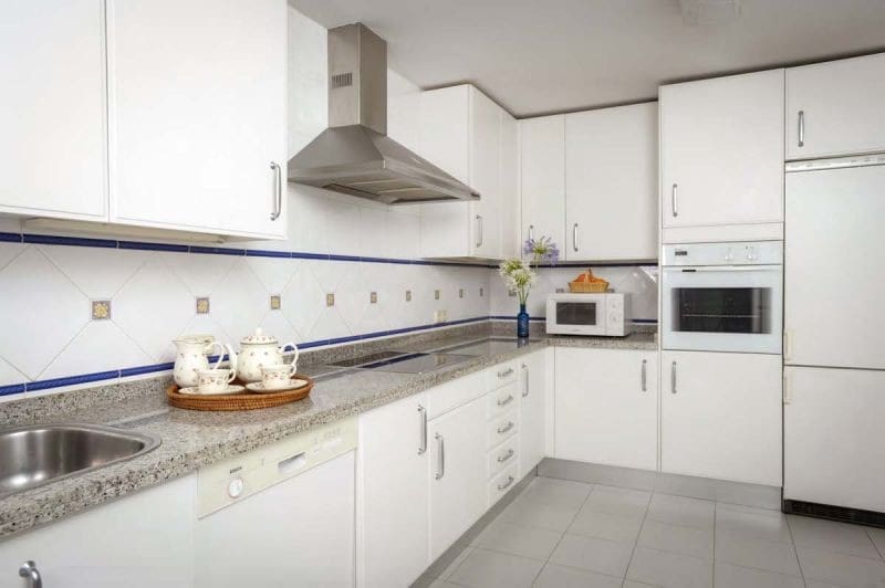 3 quarto Apartamento para venda em Marbella com piscina garagem - 770 000 € (Ref: 10001410)