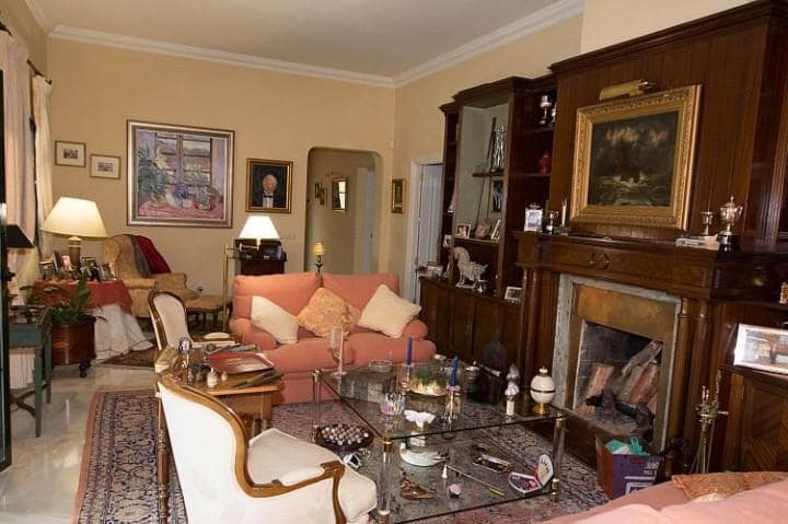 3 slaapkamer Villa te koop in Marbella met zwembad - € 775.000 (Ref: 10001412)