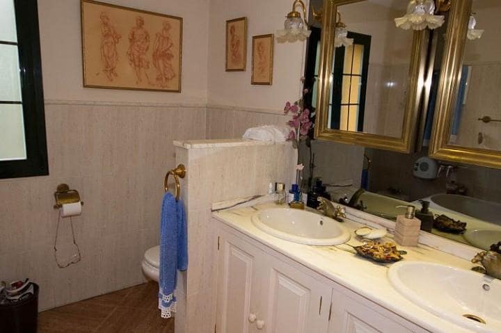 3 slaapkamer Villa te koop in Marbella met zwembad - € 775.000 (Ref: 10001412)