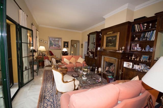 3 slaapkamer Villa te koop in Marbella met zwembad - € 775.000 (Ref: 10001412)