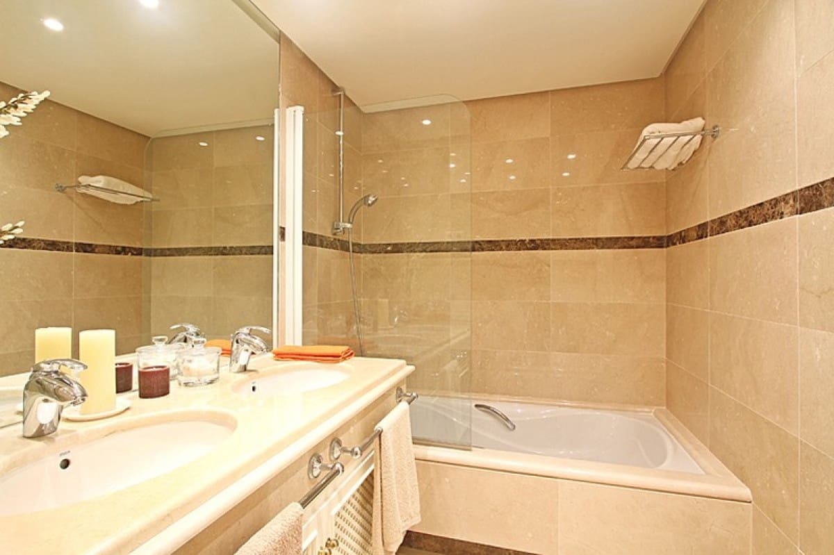 3 slaapkamer Appartement te koop in Marbella met zwembad garage - € 750.000 (Ref: 10001415)