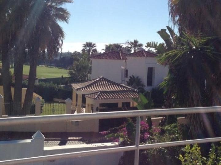 3 soveværelse Villa til salg i Marbella med swimmingpool - € 729.500 (Ref: 10001417)