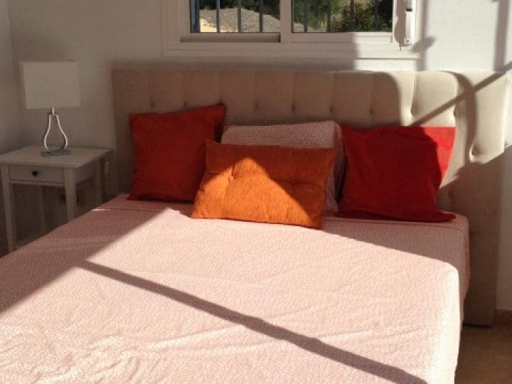 3 soveværelse Villa til salg i Marbella med swimmingpool - € 729.500 (Ref: 10001417)