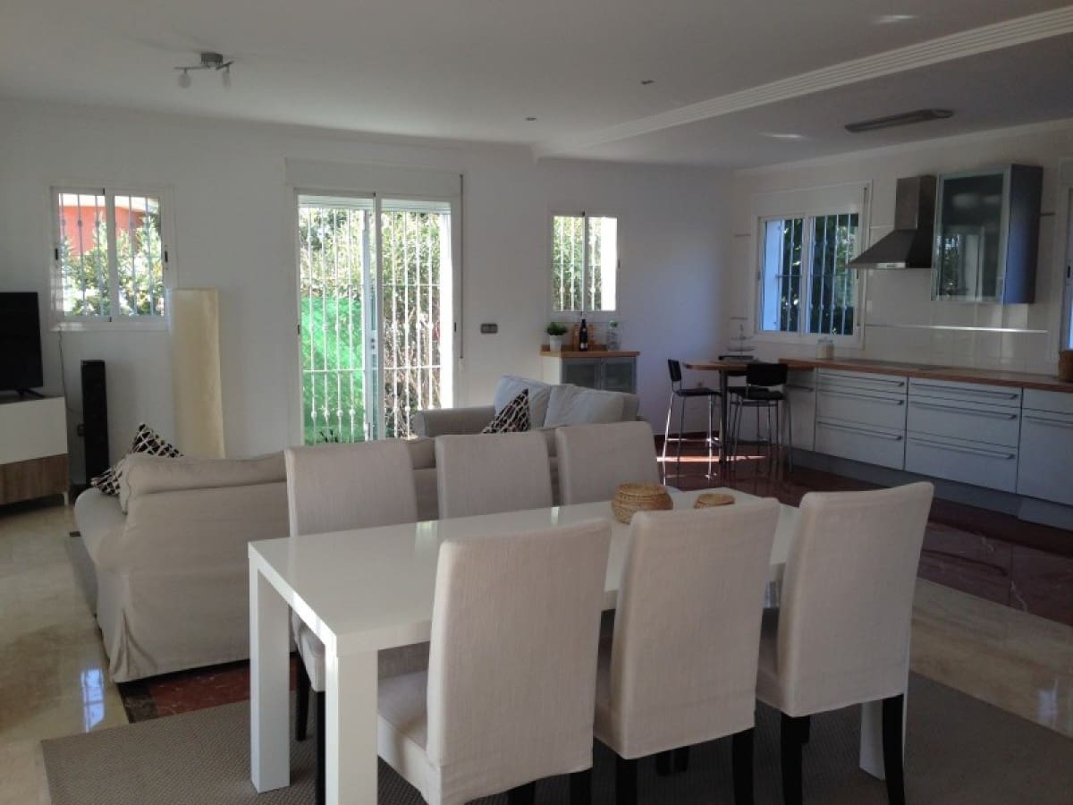 3 soveværelse Villa til salg i Marbella med swimmingpool - € 729.500 (Ref: 10001417)