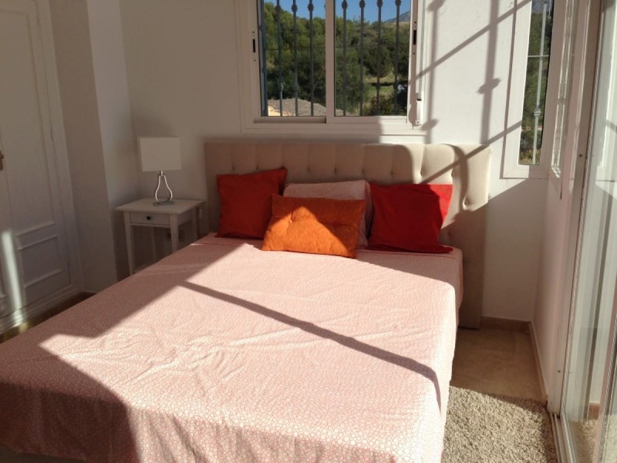 3 soveværelse Villa til salg i Marbella med swimmingpool - € 729.500 (Ref: 10001417)