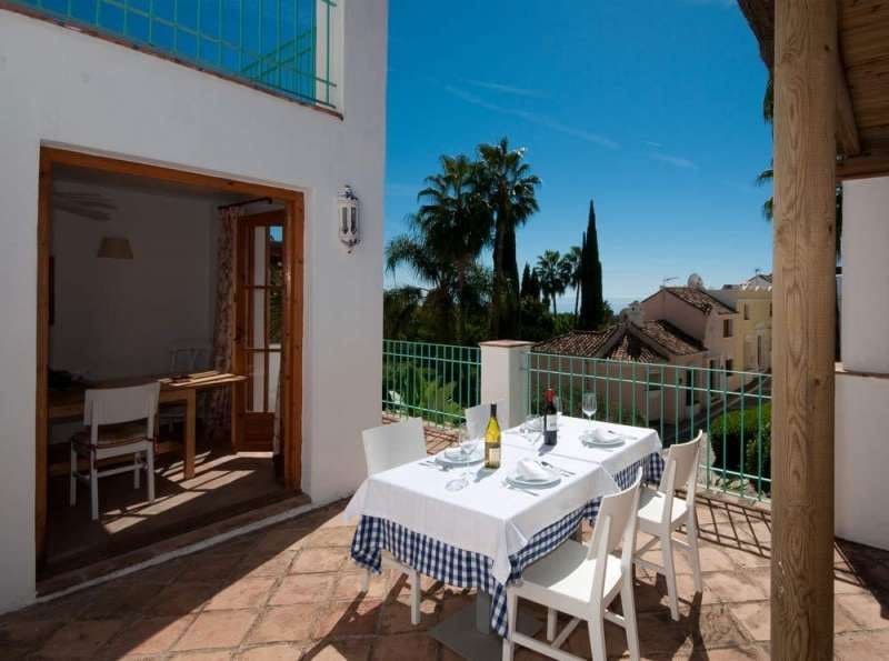 4 sypialnia Dom na sprzedaż w Marbella z basenem - 725 000 € (Ref: 10001418)