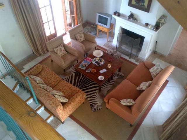 4 sypialnia Dom na sprzedaż w Marbella z basenem - 725 000 € (Ref: 10001418)