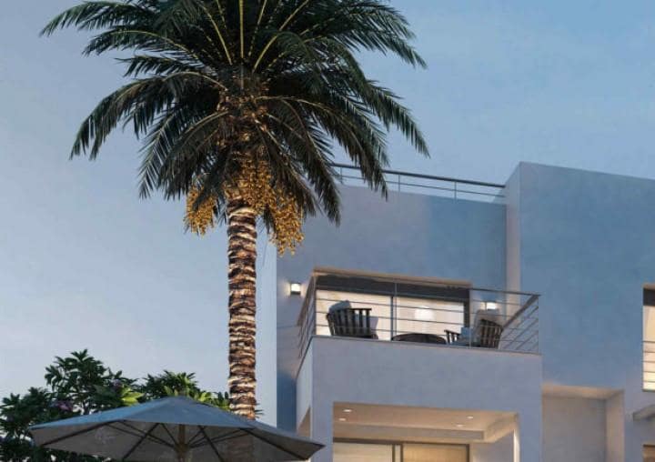 Chalet de 4 habitaciones en Estepona en venta con piscina garaje - 710.000 € (Ref: 10001420)