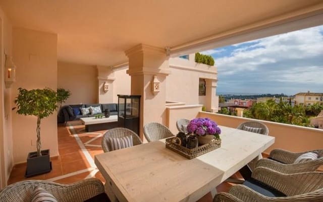 3 Zimmer Apartment zu verkaufen in Marbella mit Pool Garage - 695.000 € (Ref: 10001425)