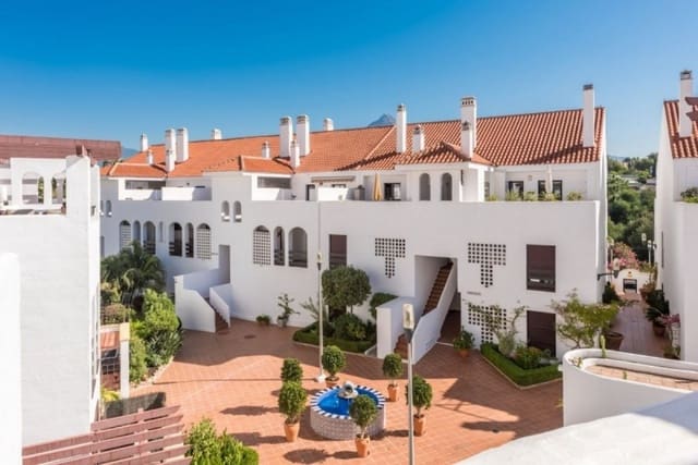 2 makuuhuone Huoneisto myytävänä paikassa Marbella mukana uima-altaan 
autotalli - 319 000 € (Ref: 10001426)