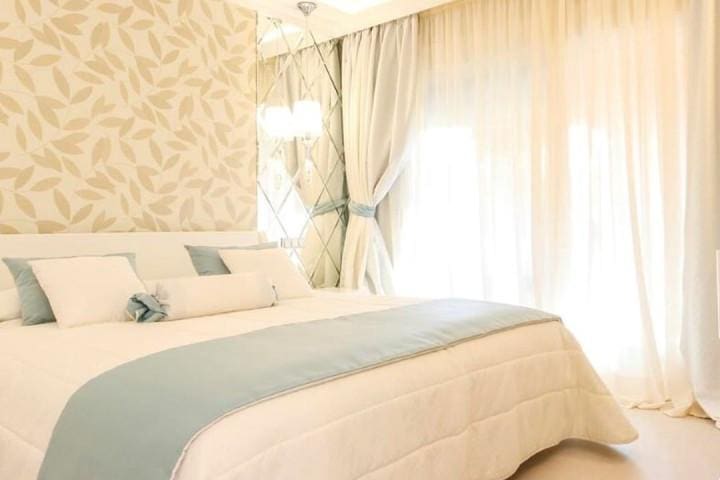 3 Zimmer Apartment zu verkaufen in Marbella mit Pool Garage - 750.000 € (Ref: 10001428)