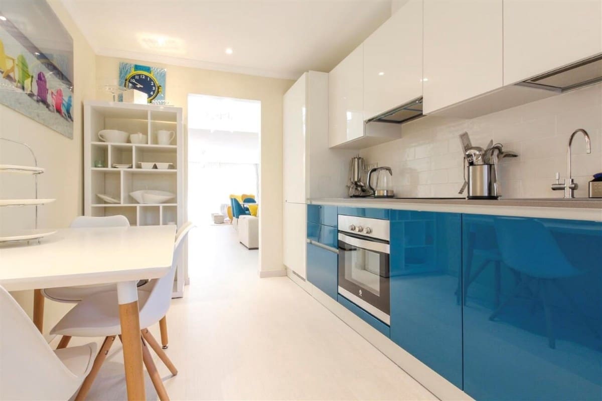 3 Zimmer Apartment zu verkaufen in Marbella mit Pool Garage - 750.000 € (Ref: 10001428)