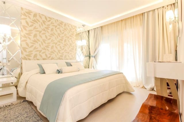 3 Zimmer Apartment zu verkaufen in Marbella mit Pool Garage - 750.000 € (Ref: 10001428)