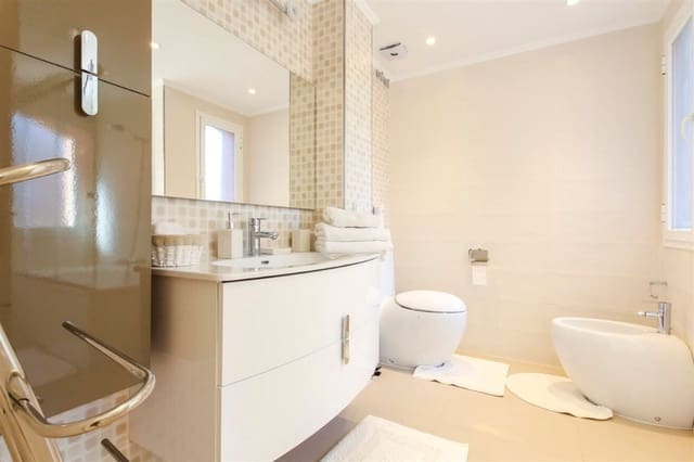 3 Zimmer Apartment zu verkaufen in Marbella mit Pool Garage - 750.000 € (Ref: 10001428)