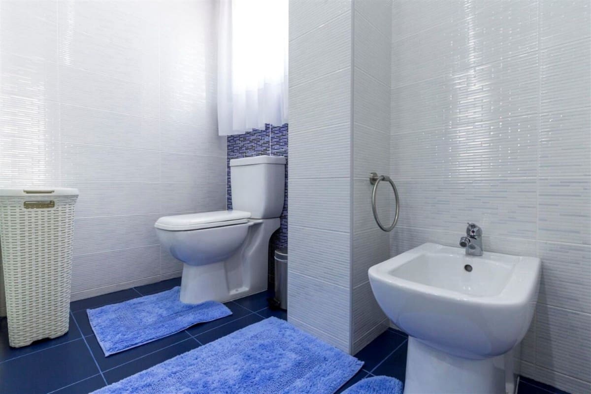 4 quarto Moradia para venda em Marbella com piscina - 1 200 000 € (Ref: 10001429)