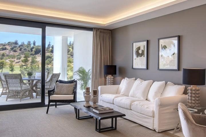 Apartamento de 2 habitaciones en Benahavís en venta con piscina garaje - 445.000 € (Ref: 10001433)
