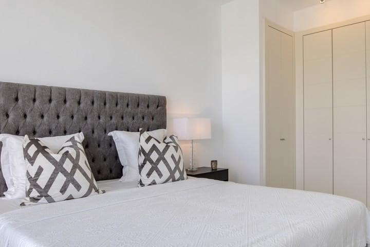 Apartamento de 2 habitaciones en Benahavís en venta con piscina garaje - 445.000 € (Ref: 10001433)