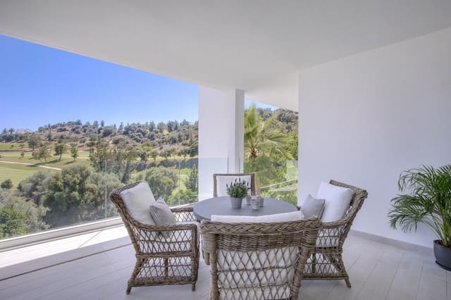 Apartamento de 2 habitaciones en Benahavís en venta con piscina garaje - 445.000 € (Ref: 10001433)