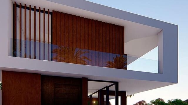 3 bedroom Villa for sale in Estepona with pool garage - € 650,000 (Ref: 10001436)