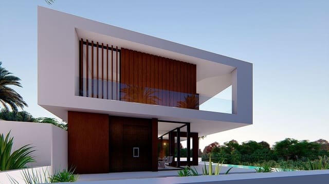 3 bedroom Villa for sale in Estepona with pool garage - € 650,000 (Ref: 10001436)
