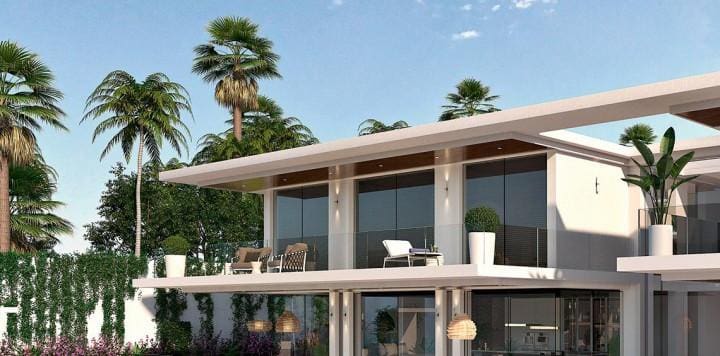 Chalet de 4 habitaciones en Estepona en venta con piscina - 1.595.000 € (Ref: 10001437)