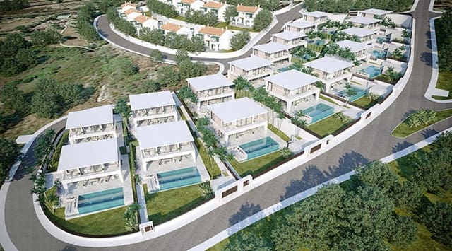 3 slaapkamer Villa te koop in Estepona met zwembad garage - € 625.000 (Ref: 10001438)