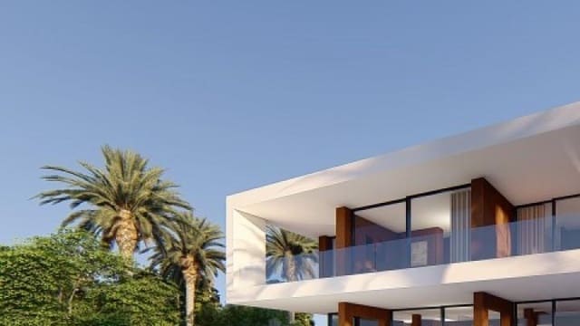 Chalet de 3 habitaciones en Estepona en venta con piscina garaje - 595.000 € (Ref: 10001439)