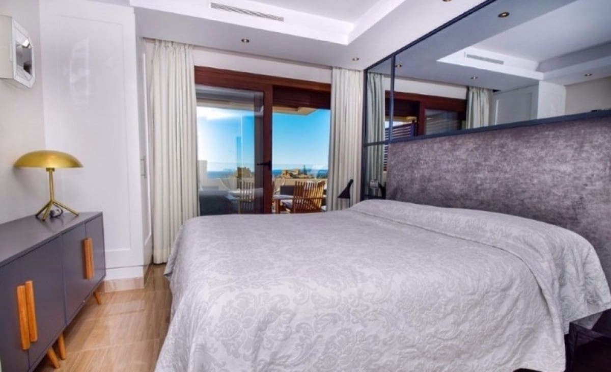 3 soverom Penthouse til salgs i Estepona med svømmebasseng - € 610 000 (Ref: 10001442)