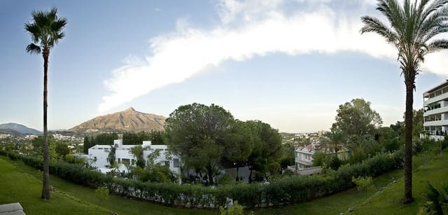 2 Zimmer Apartment zu verkaufen in Marbella mit Pool Garage - 589.000 € (Ref: 10001445)