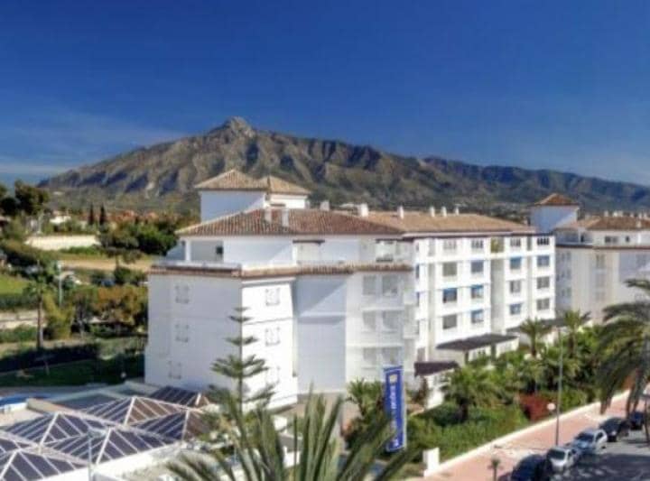 2 sypialnia Apartament na sprzedaż w Marbella z basenem garażem - 604 000 € (Ref: 10001448)